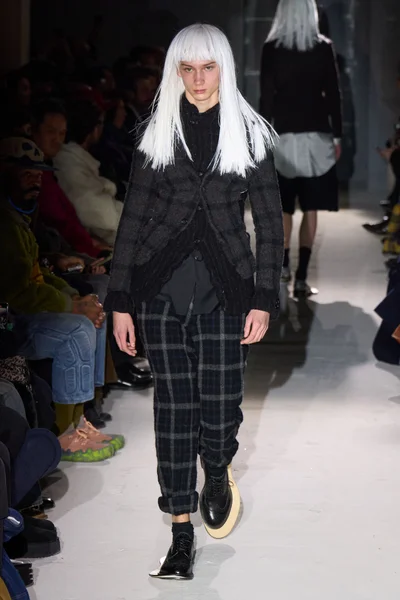 Look 22